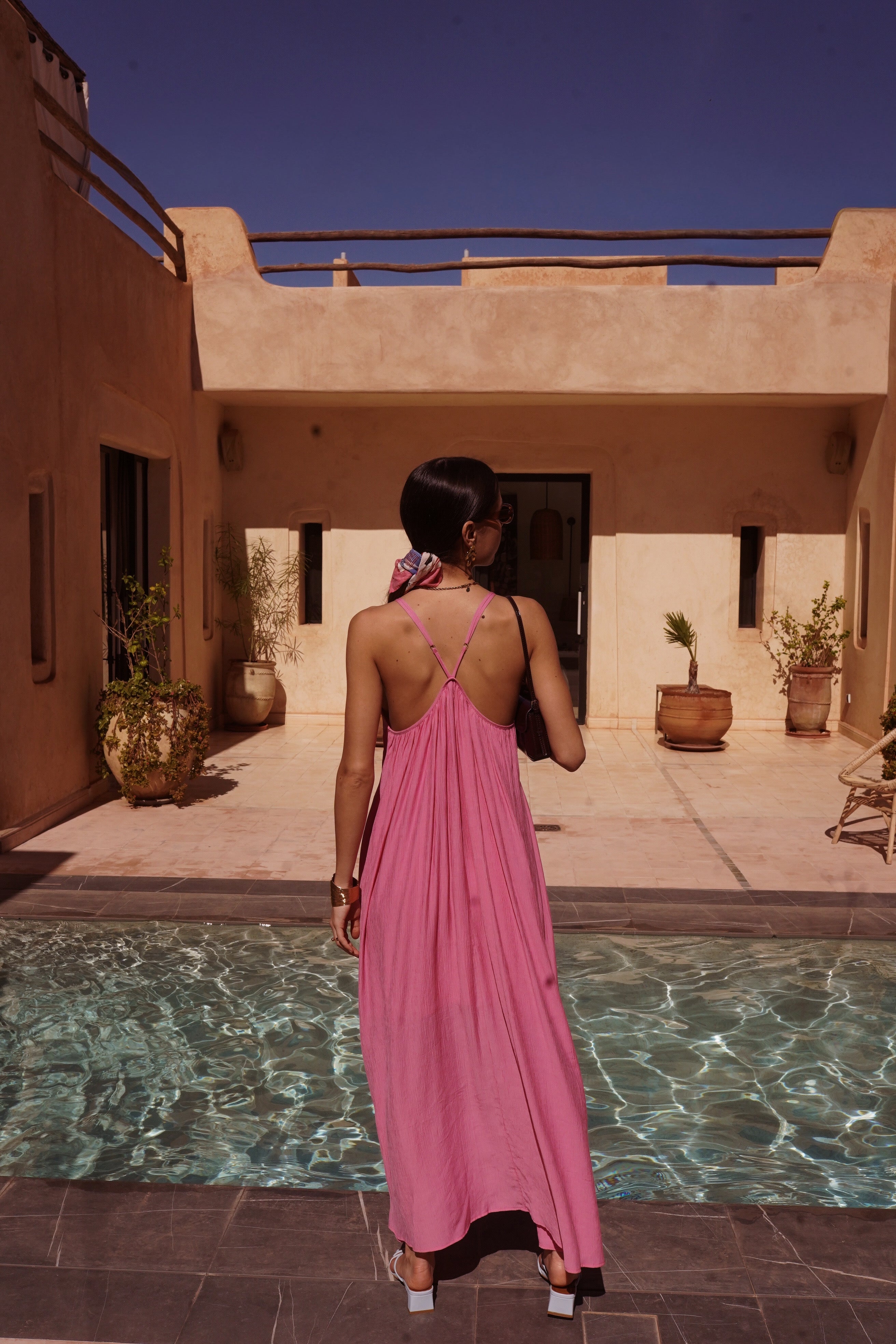 Robe Lamis