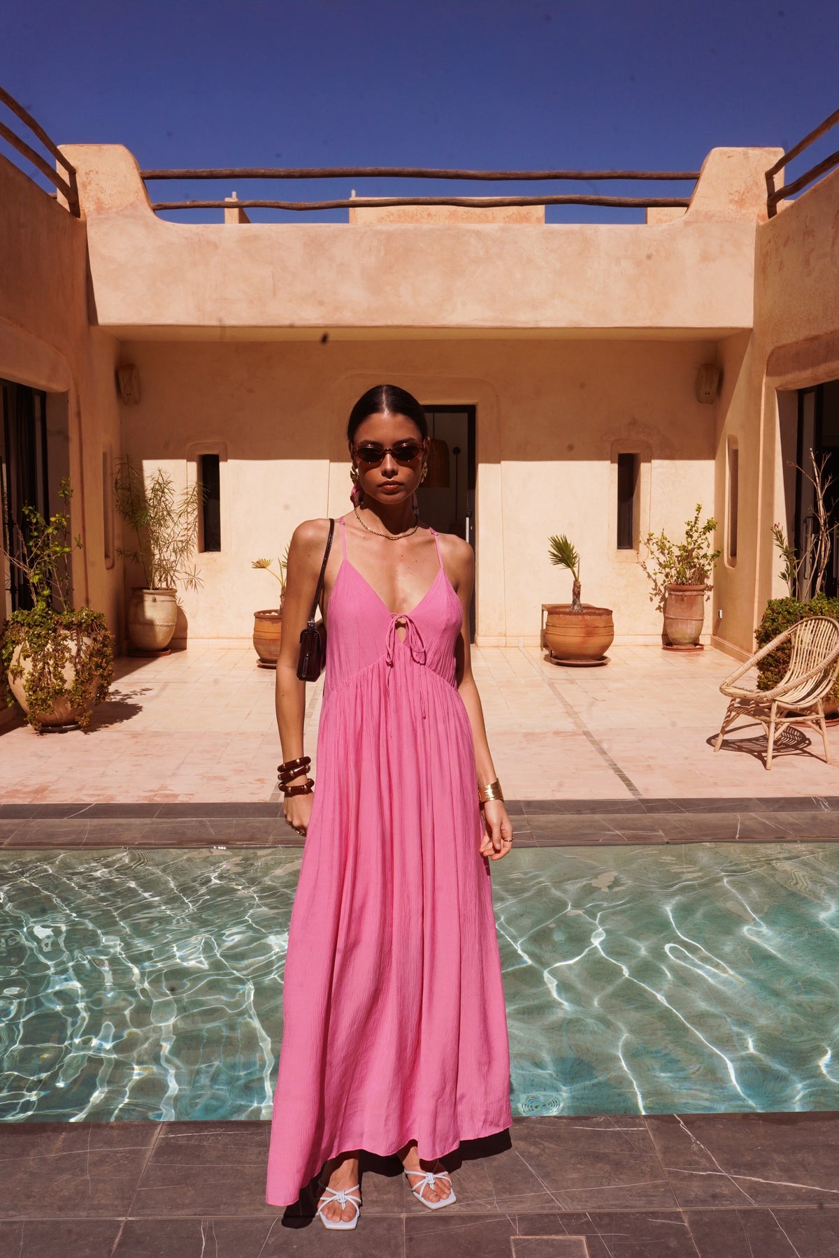 Robe Lamis