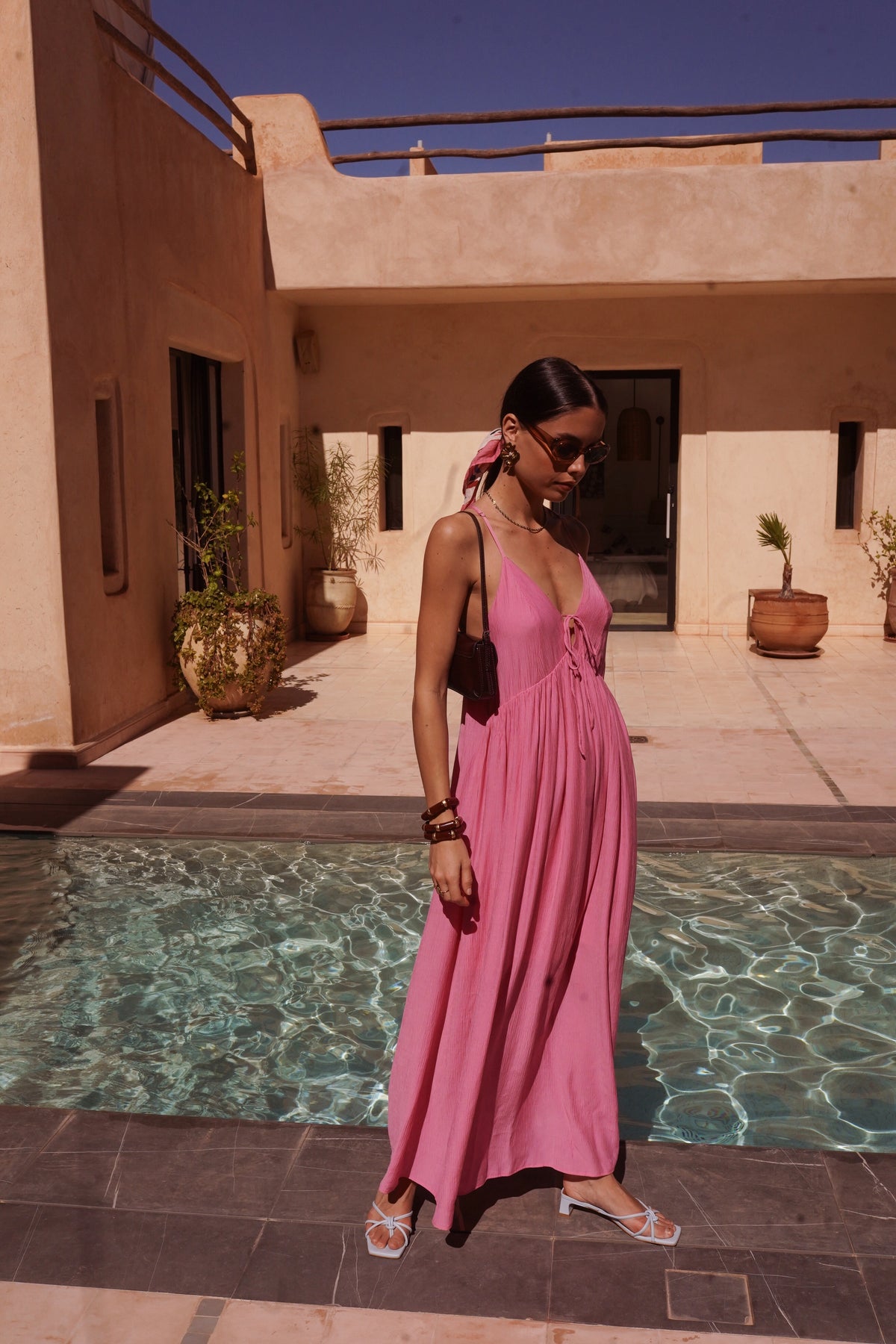 Robe Lamis