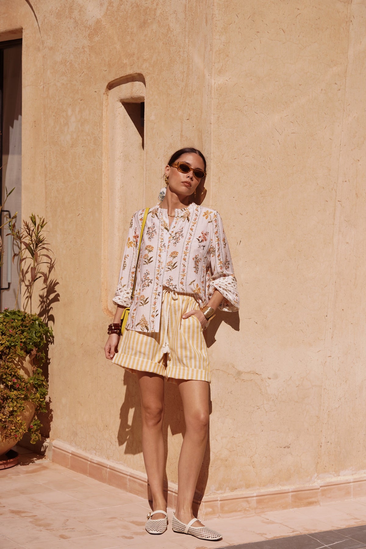 Short Sabrine
