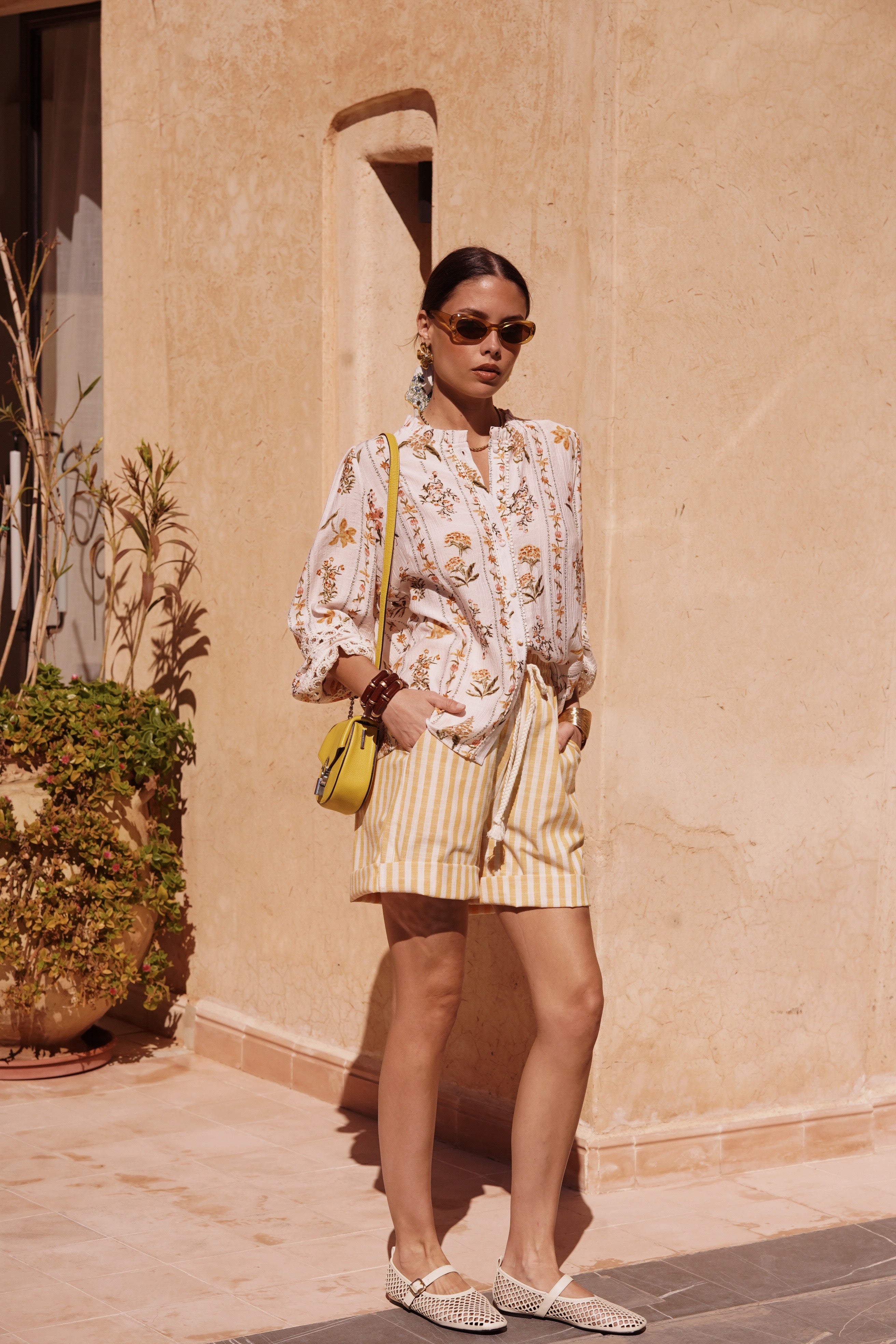 Short Sabrine
