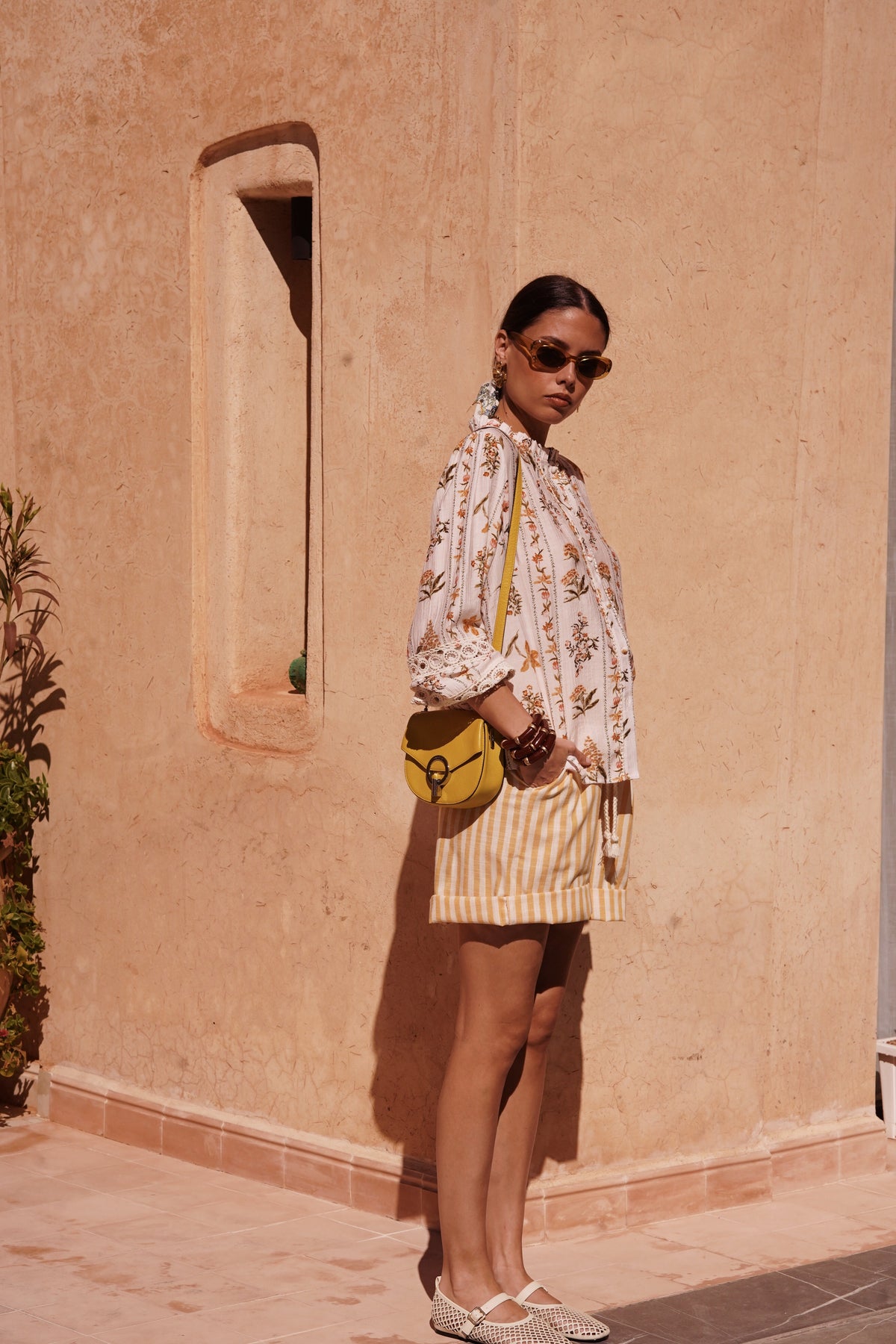 Short Sabrine