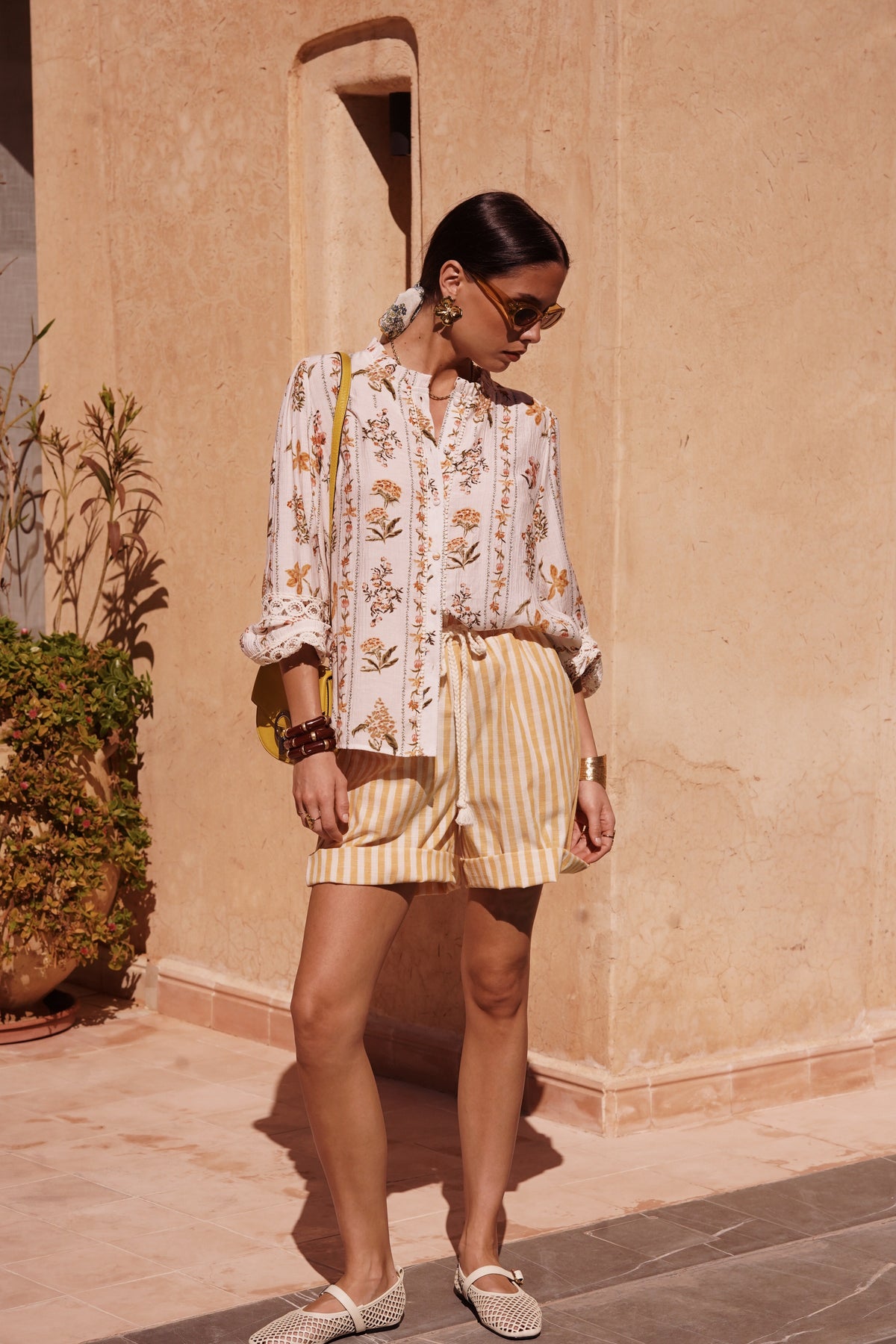 Short Sabrine